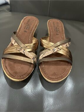 NEW Tuscany by Easy Street brown/bronze/snake skin pattern cork wedge, 8M size